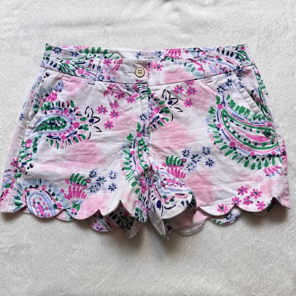 crown & ivy Pants - Crown and Ivy Floral Shorts - Shelby - Size 4